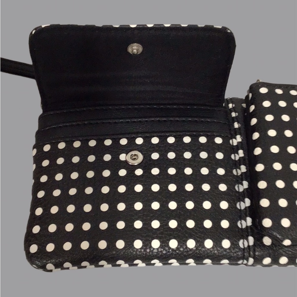 NEW RELIC by Fossil Evie Wristlet Crossbody Clutch Black and White Polka Dots - Picture 6 of 10